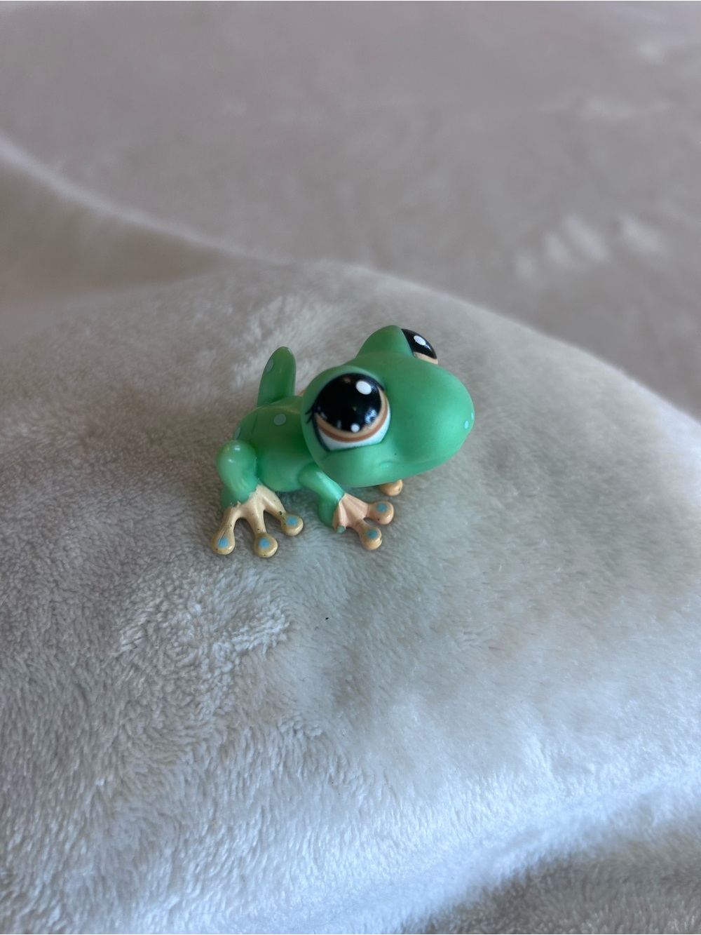 Hasbro Littlest Pet Shop Green Frog